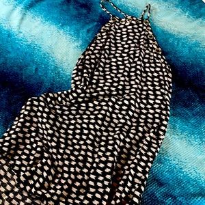 Sheath Style Black and White Mini Dres